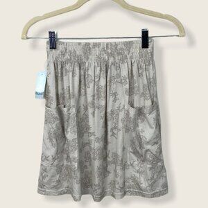 NWT Aritzia Talula‎ Flounce Mini Skirt Pockets Size XS New With Tags Floral New